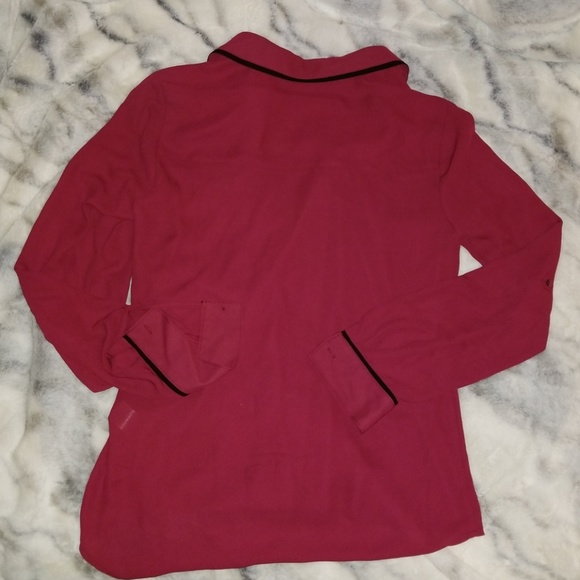 NWT Cute Burgundy Button Up Top! - Picture 2 of 4
